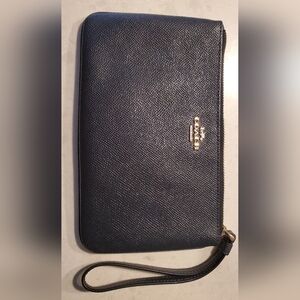Coach Women's Corner Zipper Wristlet (New)